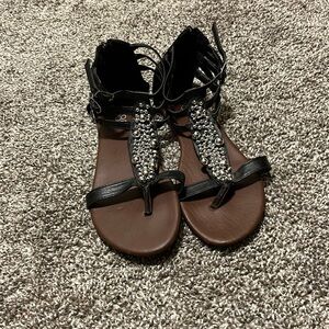 385 fifth woman’s sandals